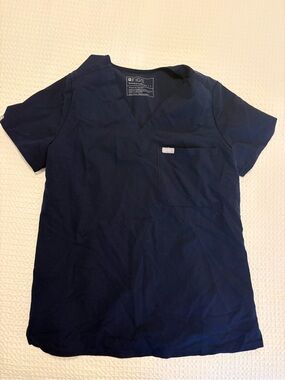 Figs Women’s Navy Short Sleeve V-Neck Scrub Top